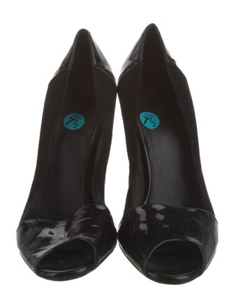 Gucci Interlocking G Logo Suede Pumps