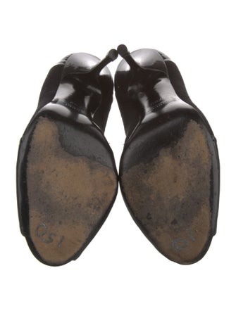 Gucci Interlocking G Logo Suede Pumps