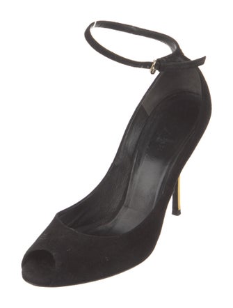 Gucci Interlocking G Logo Suede D'Orsay Pumps