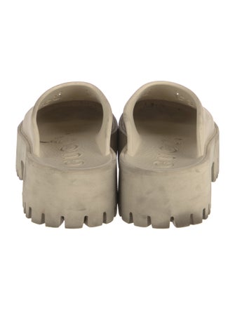 Gucci GG Signature Rubber Slides