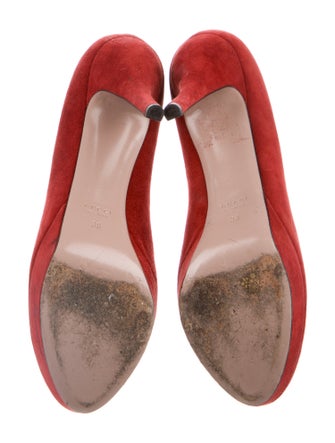 Gucci Suede Pumps