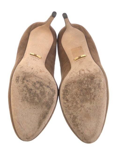 Gucci Suede Pumps
