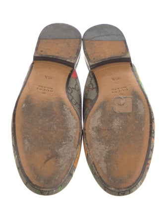 Gucci GG Supreme Mules