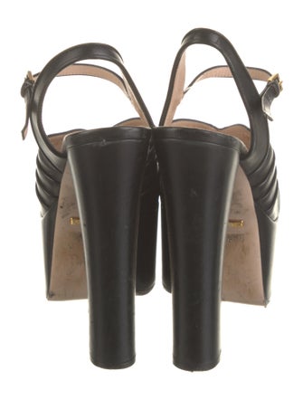 Gucci Leather Pumps