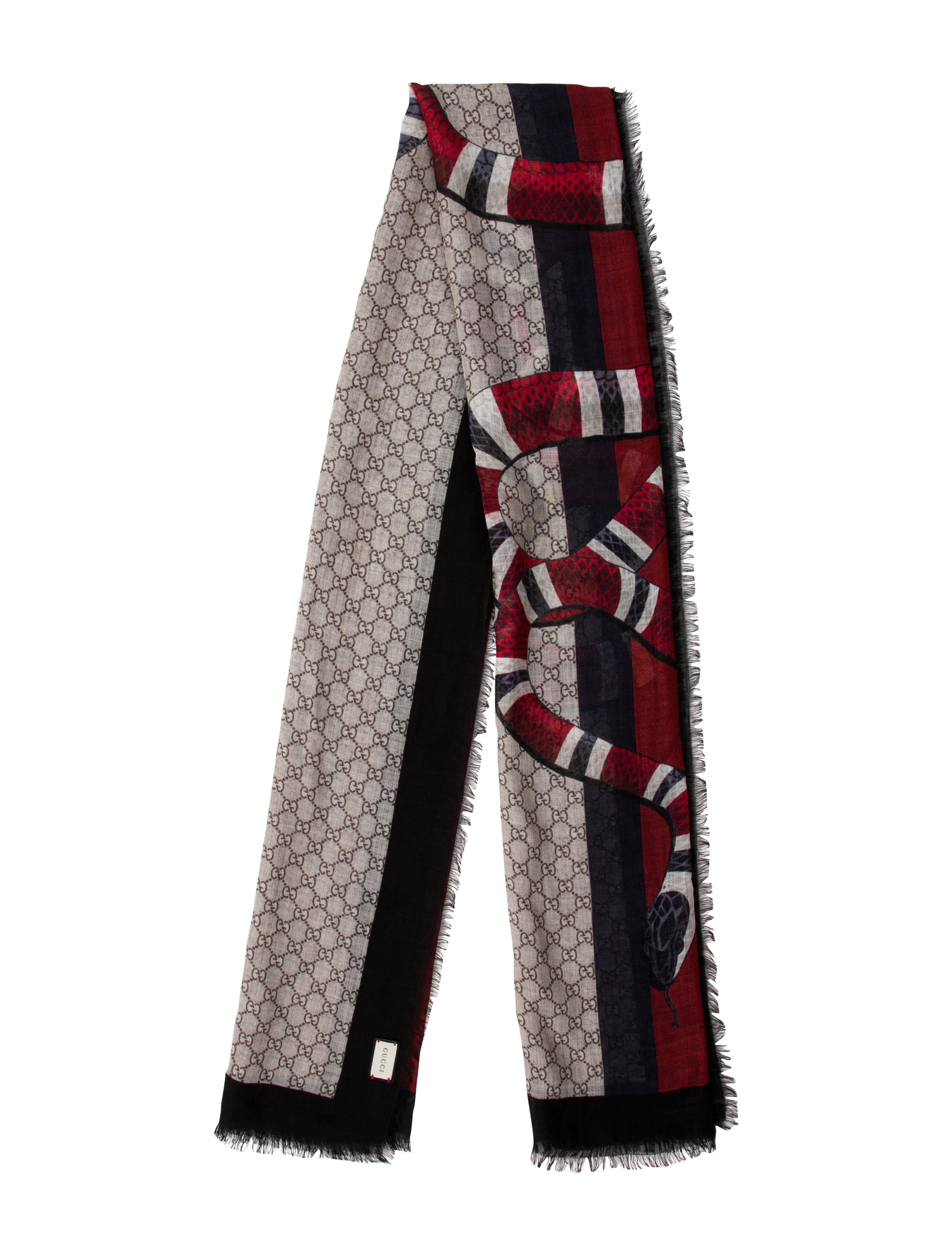 Gucci Wool GG Supreme Scarf