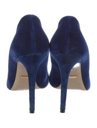Gucci Velvet Pumps