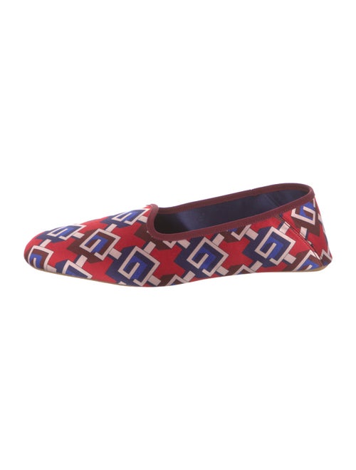 Gucci Satin Printed Loafers