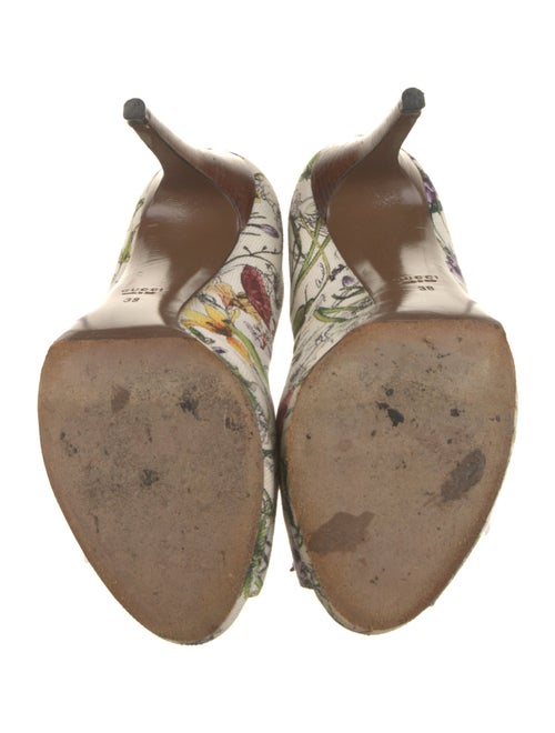 Gucci Flora Print Canvas Pumps