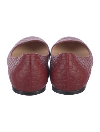 Gucci GG Embossed Embossed Leather Ballet Flats