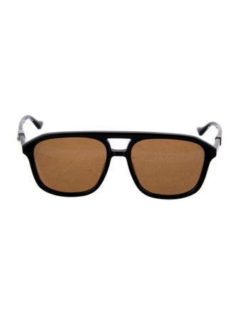 Gucci Oversize Tinted Sunglasses