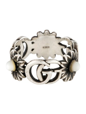 Gucci Mother Of Pearl GG Marmont Ring