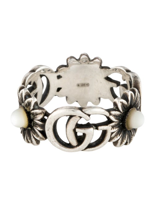 Gucci Mother Of Pearl GG Marmont Ring