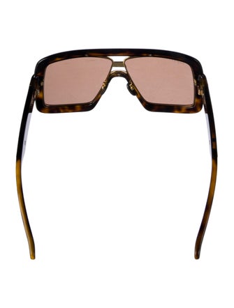 Gucci Oversize Tinted Sunglasses