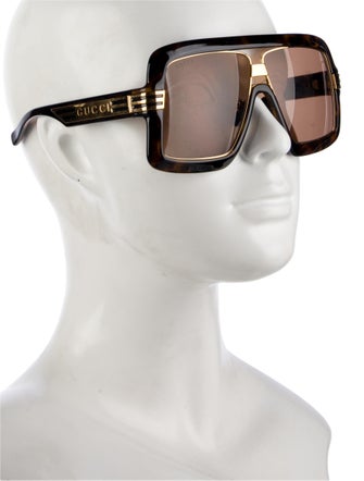 Gucci Oversize Tinted Sunglasses