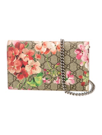 Gucci GG Supreme Clutch Mini