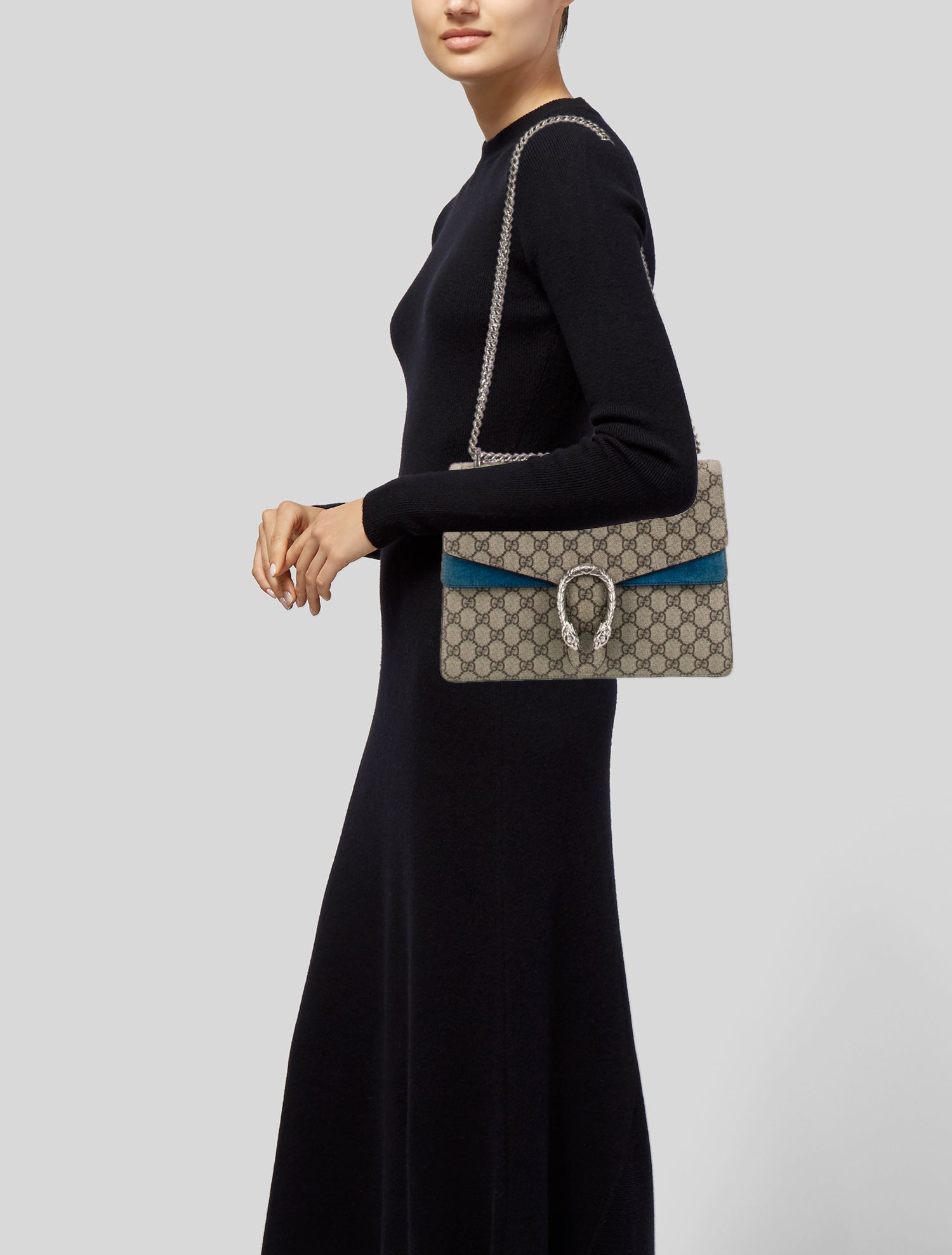 Gucci GG Supreme Shoulder Bag