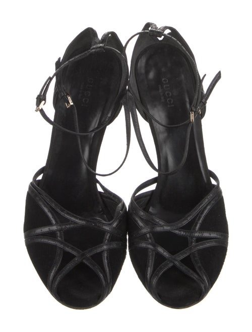 Gucci Suede Cutout Accent D'Orsay Pumps