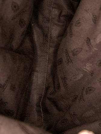 Gucci GG Signature Sukey Medium