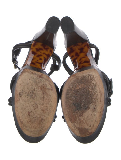 Gucci Double G Logo Leather Sandals