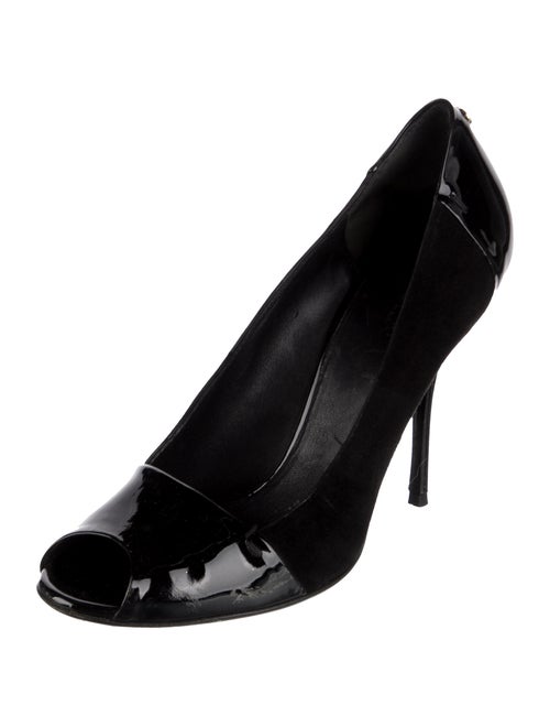 Gucci Interlocking G Logo Patent Leather Pumps