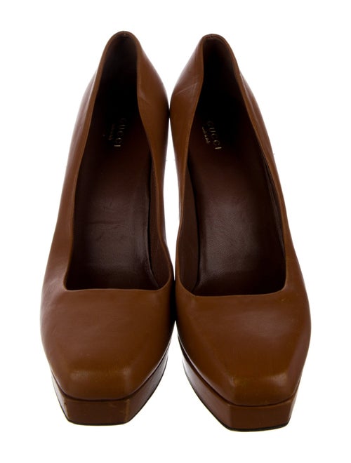 Gucci Leather Pumps