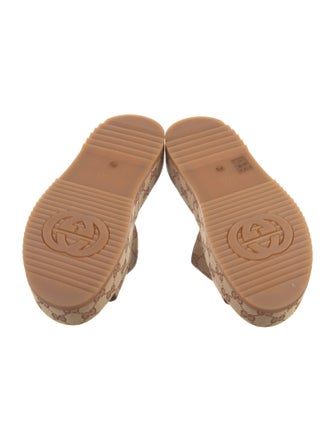 Gucci GG Canvas Canvas Slides