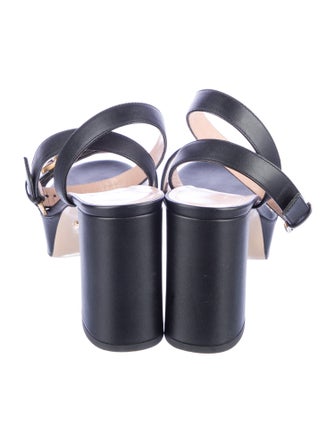 Gucci Double G Logo Leather Sandals