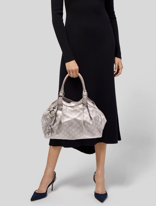 Gucci GG Signature Sukey