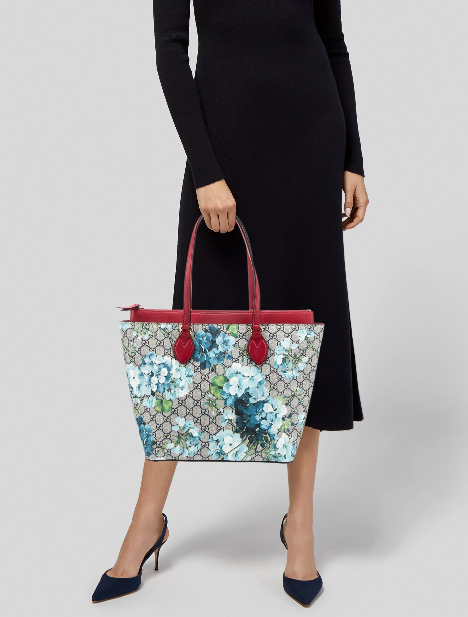 Gucci GG Supreme Bamboo Bar