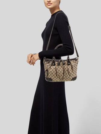 Gucci GG Canvas Sukey