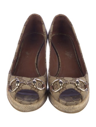 Gucci GG Canvas Canvas Pumps