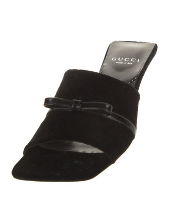 Gucci Velvet Bow Accents Slides