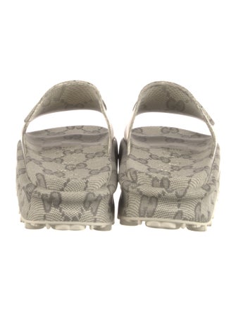 Gucci Interlocking G Logo Rubber Slides