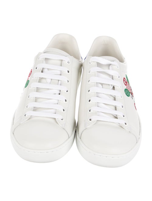 Gucci Interlocking G Logo Leather Sneakers