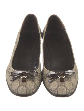 Gucci GG Canvas Canvas Pumps