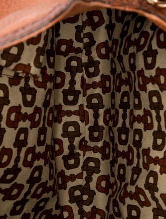 Gucci GG Signature Indy