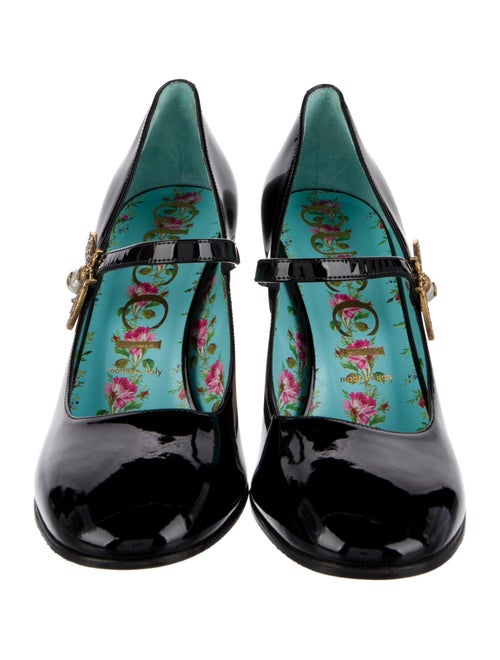 Gucci Faux Pearl Accents Patent Leather Pumps