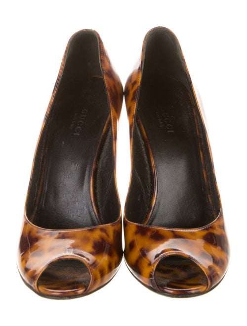 Gucci Interlocking G Logo Patent Leather Pumps