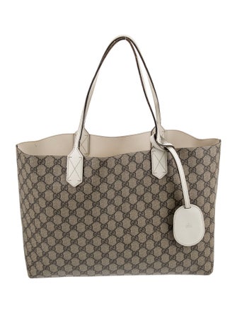 Gucci GG Supreme Tote Medium
