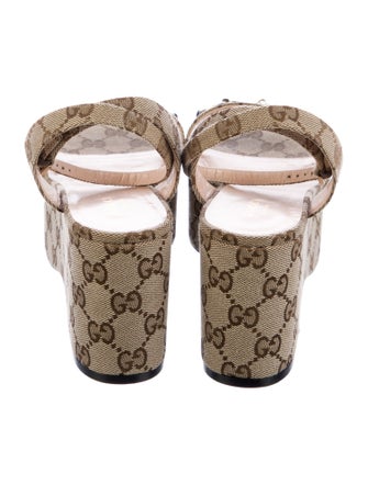 Gucci GG Canvas Canvas Sandals