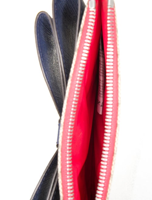 Gucci GG Supreme Bow Wristlet