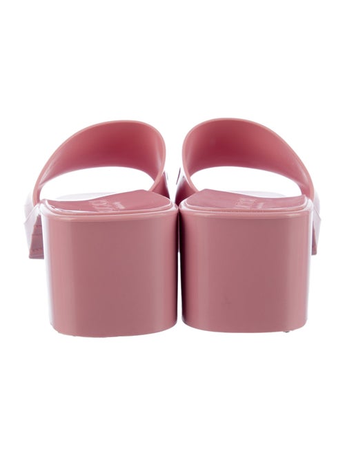 Gucci Rubber Slides