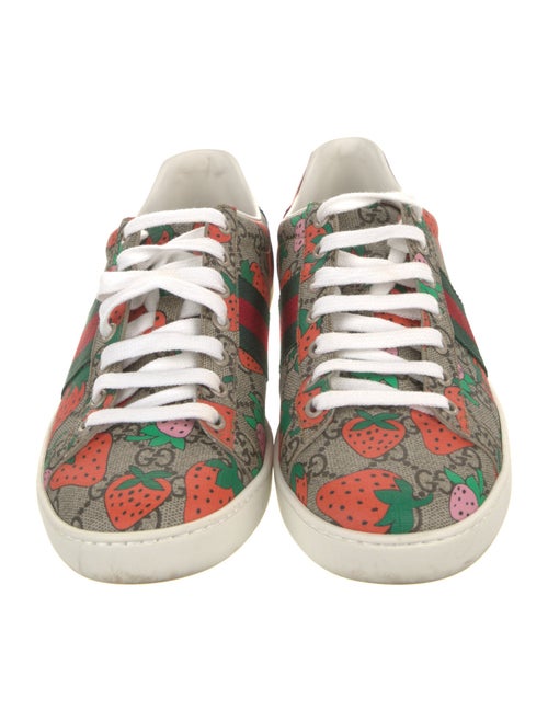 Gucci GG Supreme Sneakers