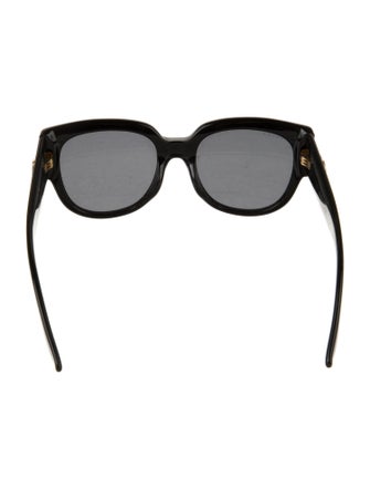 Gucci Interlocking G Logo Wayfarer Sunglasses