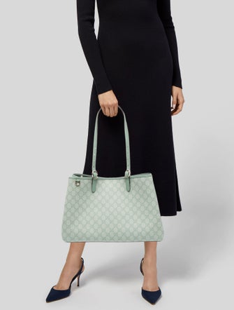 Gucci GG Supreme Emblem Large