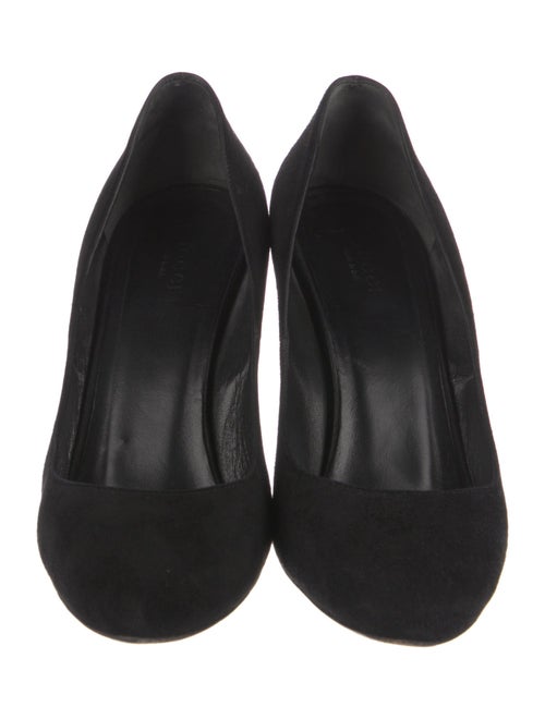 Gucci Suede Pumps