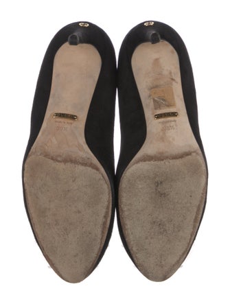 Gucci Suede Pumps