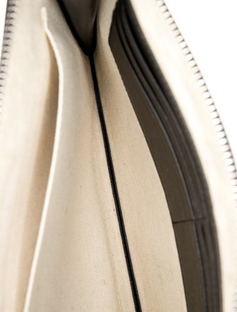 Gucci GG Supreme Clutch