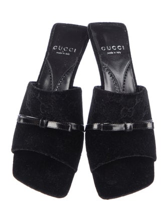 Gucci Velvet Bow Accents Slides