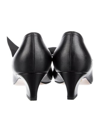 Gucci Double G Logo Leather Pumps